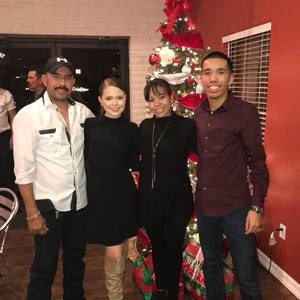 Meet your Posher, Antonieta